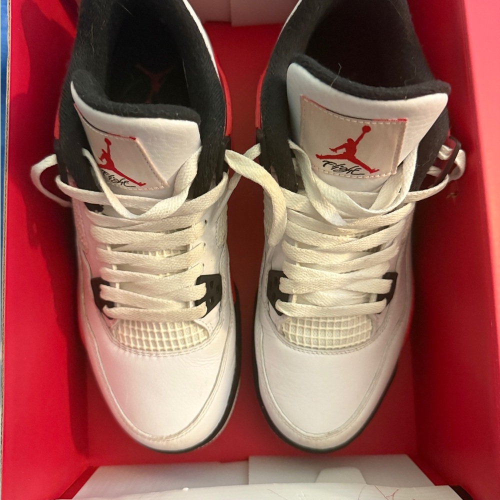 Jordan 4 Retro size 7y like new